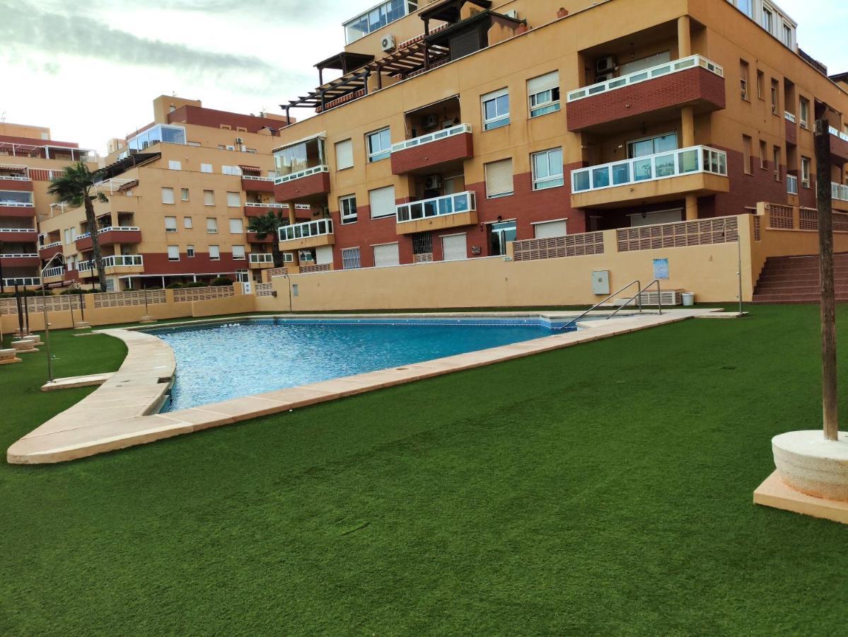Piso Torrequebrada * Roquetas de Mar